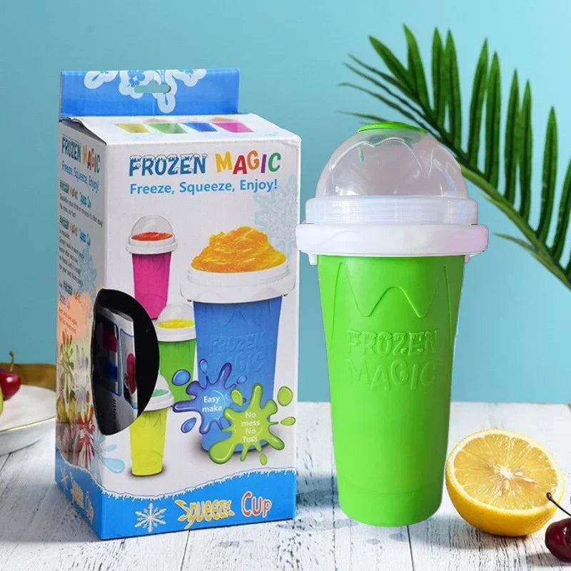 ❄️ Copo Mágico Frozen – Sua Bebida Gelada em Segundos! ❄️Transforme qualquer suco, refrigerante ou bebida favorita em um delicioso frozen de forma rápida e fácil! Basta apertar, esperar alguns segundos e aproveitar